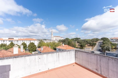 Apartamento T2 para Arrendamento em Fatima
