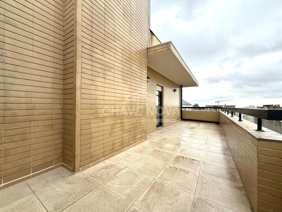 Apartamento T2 para Venda em Paranhos Foto 4