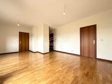 Apartamento T2 para Venda em Paranhos