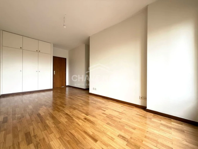 Apartamento T2 para Venda em Paranhos Foto 13