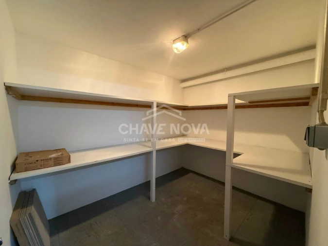 Apartamento T2 para Venda em Paranhos Foto 23