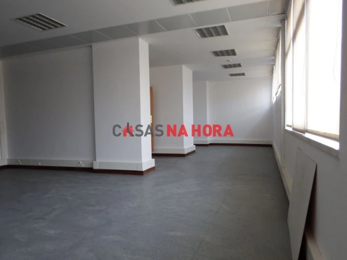 Escritório para Arrendamento em Ajuda Foto 11