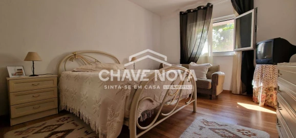 Moradia T4 para Venda em Vilar e Viveiro