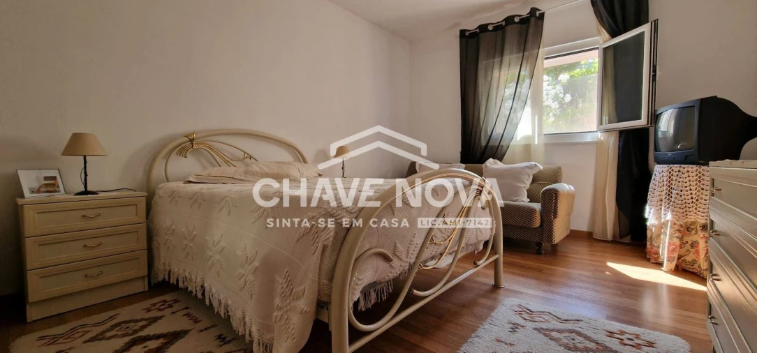 Moradia T4 para Venda em Vilar e Viveiro Foto 11