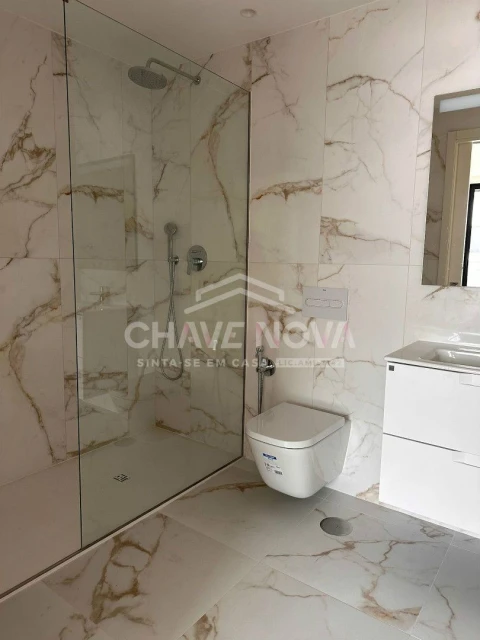 Apartamento T3 para Venda em Glória e Vera Cruz
