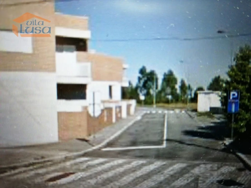 Terreno para Venda em Baguim do Monte (Rio Tinto) Foto 1