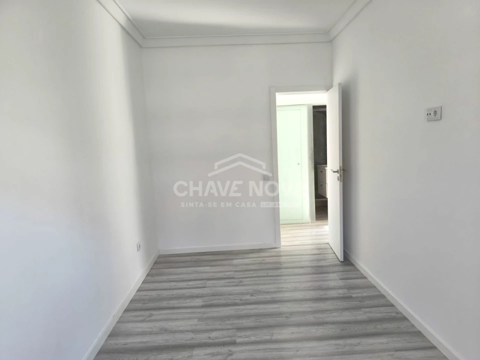 Apartamento T1 para Venda em Arroios Foto 12