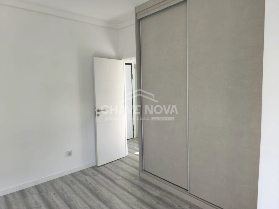 Apartamento T1 para Venda em Arroios Foto 14