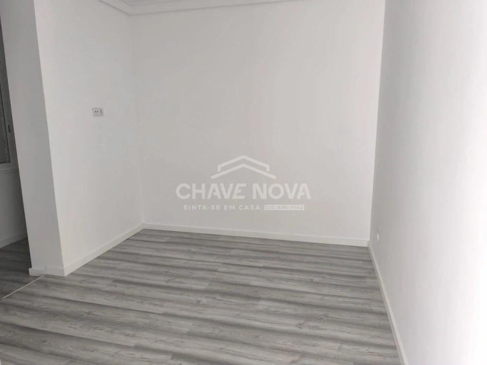 Apartamento T1 para Venda em Arroios Foto 16