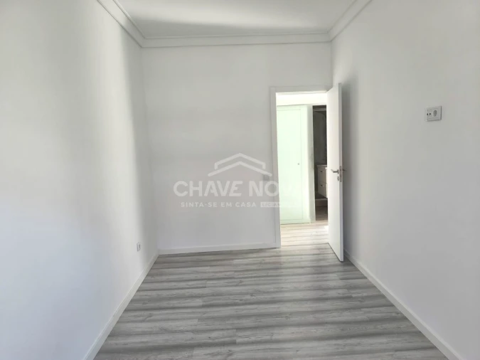 Apartamento T1 para Venda em Arroios Foto 12