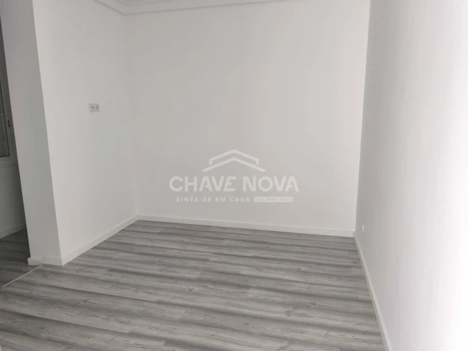 Apartamento T1 para Venda em Arroios Foto 16