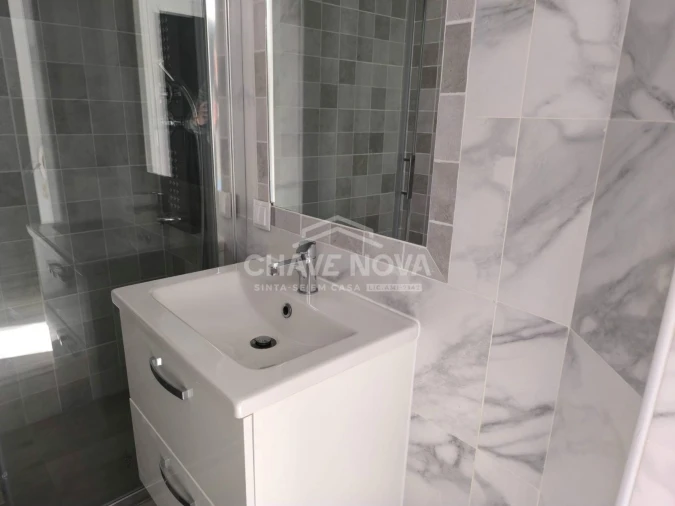 Apartamento T1 para Venda em Arroios Foto 18