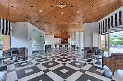 Apartamento T0 para Venda em Quarteira