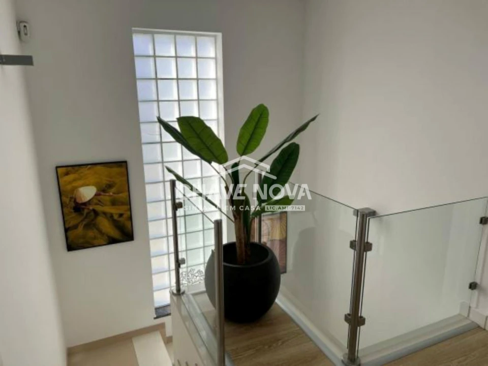 Moradia T4 para Venda em Santo Antonio da Charneca Foto 20