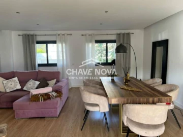 Moradia T4 para Venda em Santo Antonio da Charneca