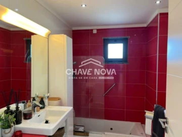 Moradia T4 para Venda em Santo Antonio da Charneca