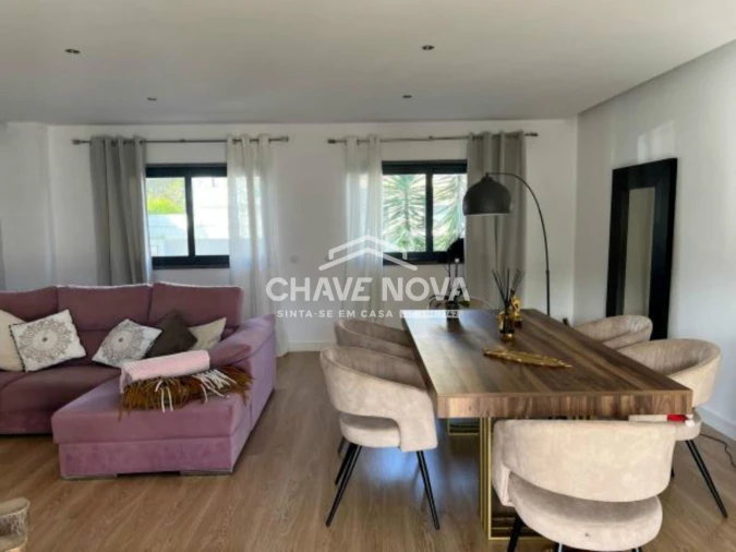 Moradia T4 para Venda em Santo Antonio da Charneca Foto 14