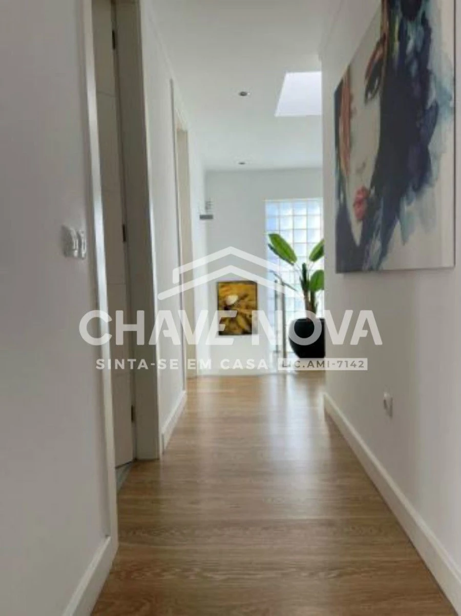 Moradia T4 para Venda em Santo Antonio da Charneca Foto 22