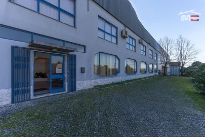 Armazém para Venda em Nossa Senhora das Misericordias