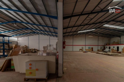Armazém para Venda em Nossa Senhora das Misericordias