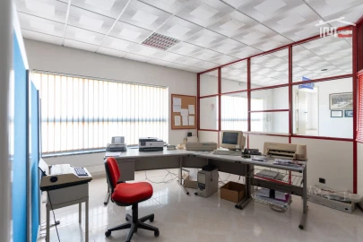 Armazém para Venda em Nossa Senhora das Misericordias