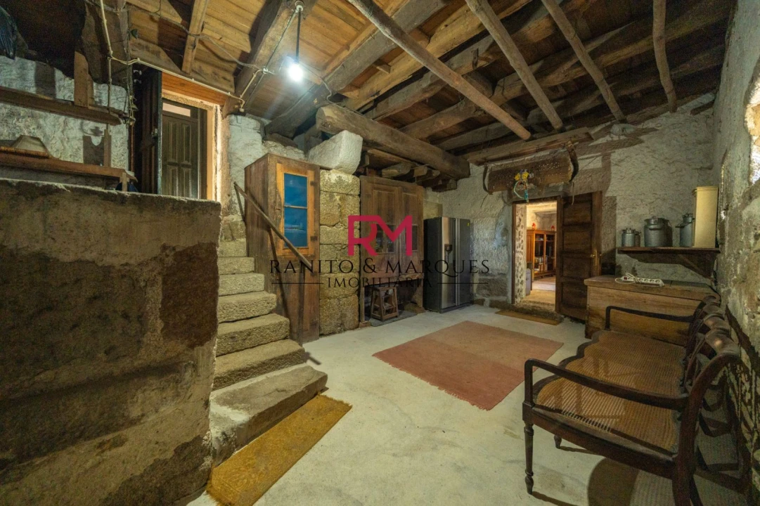 Quinta T9 para Venda em Paredes Foto 17