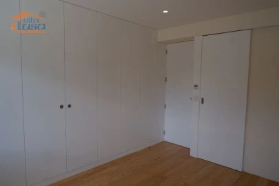 Apartamento T3 para Venda em Lordelo do Ouro e Massarelos