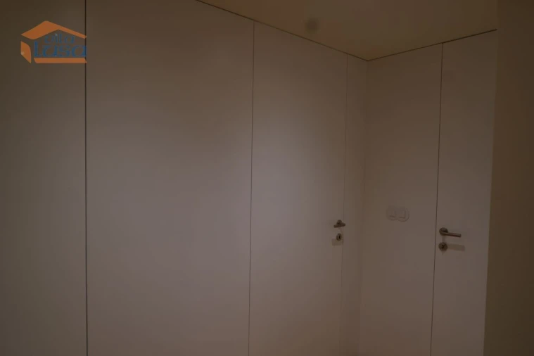 Apartamento T3 para Venda em Lordelo do Ouro e Massarelos Foto 9