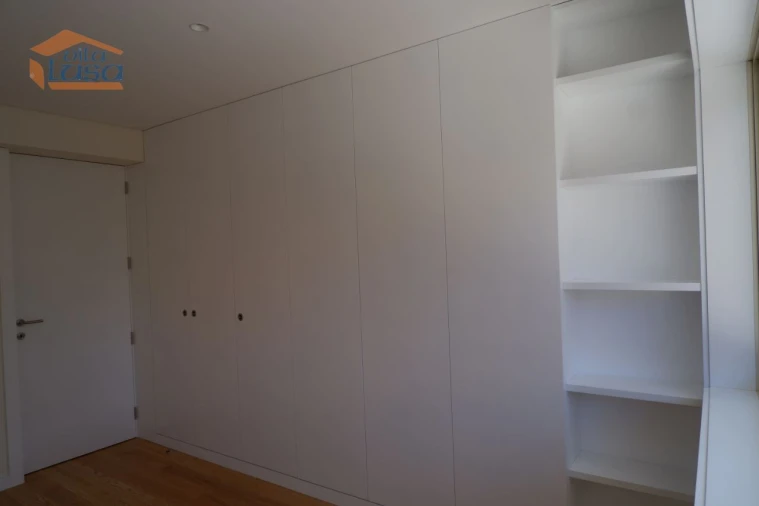 Apartamento T3 para Venda em Lordelo do Ouro e Massarelos Foto 11