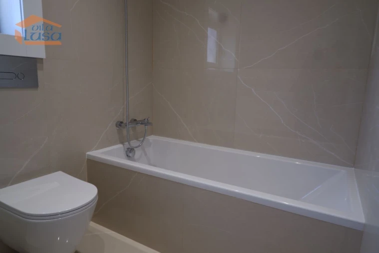 Apartamento T3 para Venda em Lordelo do Ouro e Massarelos Foto 16