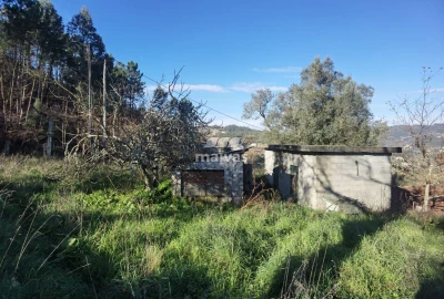Terreno Misto para Venda em Sobradelo da Goma