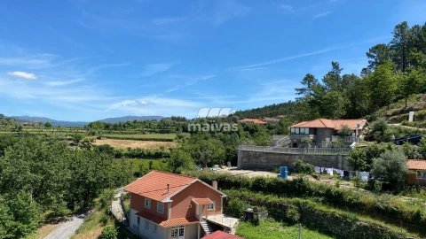 Terreno Misto para Venda em Sobradelo da Goma