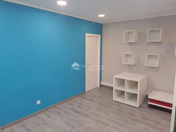 Loja para Venda em Areeiro