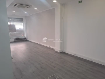 Loja para Venda em Areeiro