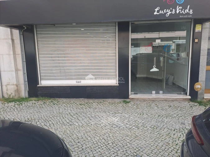 Loja para Venda em Areeiro Foto 17