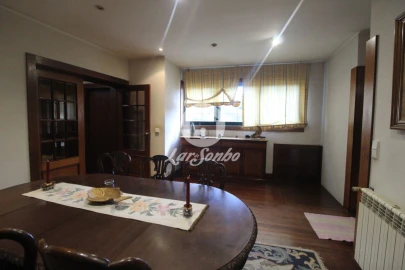 Moradia T5 para Venda em Fânzeres e São Pedro da Cova