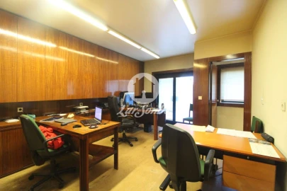 Moradia T5 para Venda em Fânzeres e São Pedro da Cova