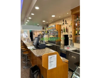 Loja para Venda em Santo António