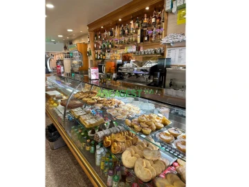 Loja para Venda em Santo António