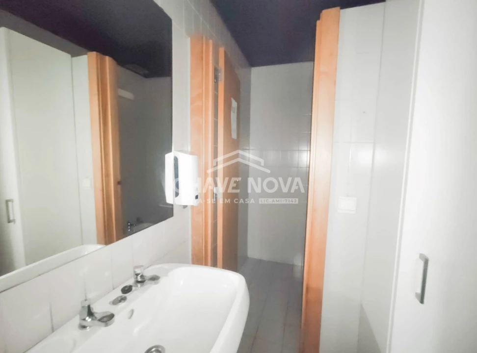 Loja para Arrendamento em Gafanha da Nazaré Foto 12