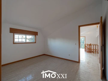 Moradia T5 para Venda em Fiães