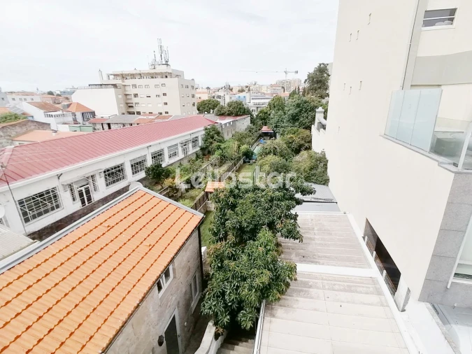 Prédio para Venda em Cedofeita, Santo Ildefonso, Sé, Miragaia, São Nicolau e Vitória Foto 17