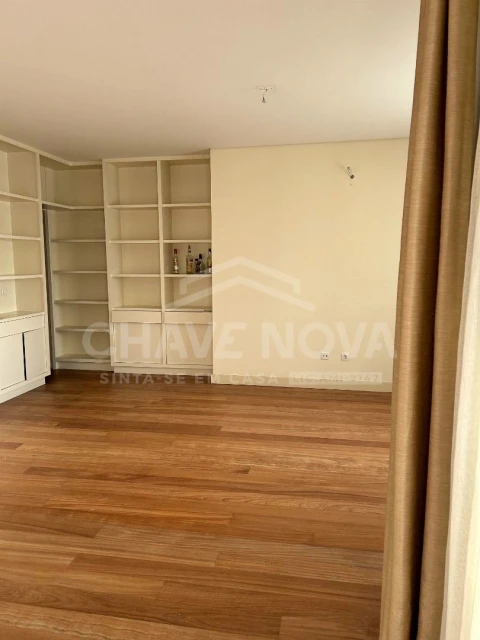 Apartamento T3 para Venda em Aldoar, Foz do Douro e Nevogilde
