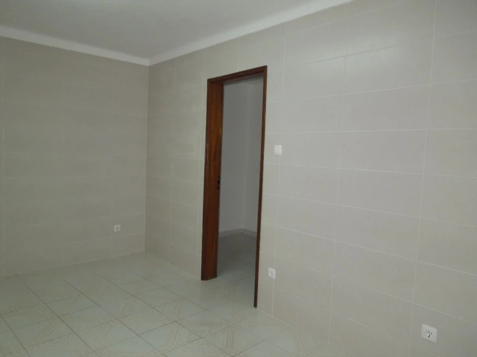 Moradia T5 para Venda em Santa Maria da Devesa Foto 17