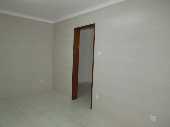 Moradia T5 para Venda em Santa Maria da Devesa Foto 17