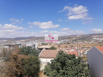 Terreno para Venda em Vialonga