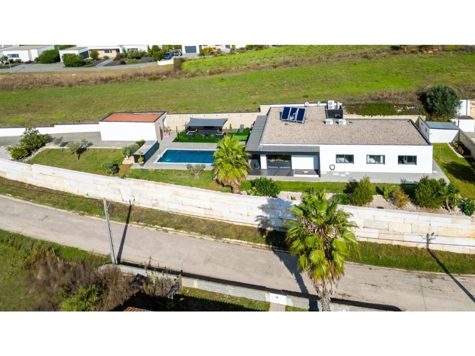 Moradia T3 para Venda em Evora de Alcobaça Foto 30