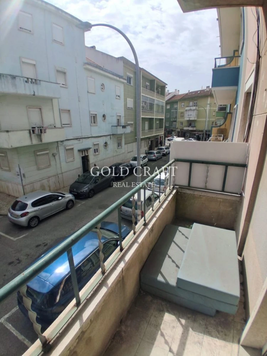 Apartamento T2 para Venda em Venteira Foto 10