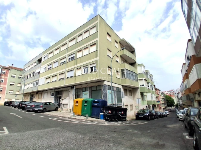 Apartamento T3 para Venda em Venteira Foto 27