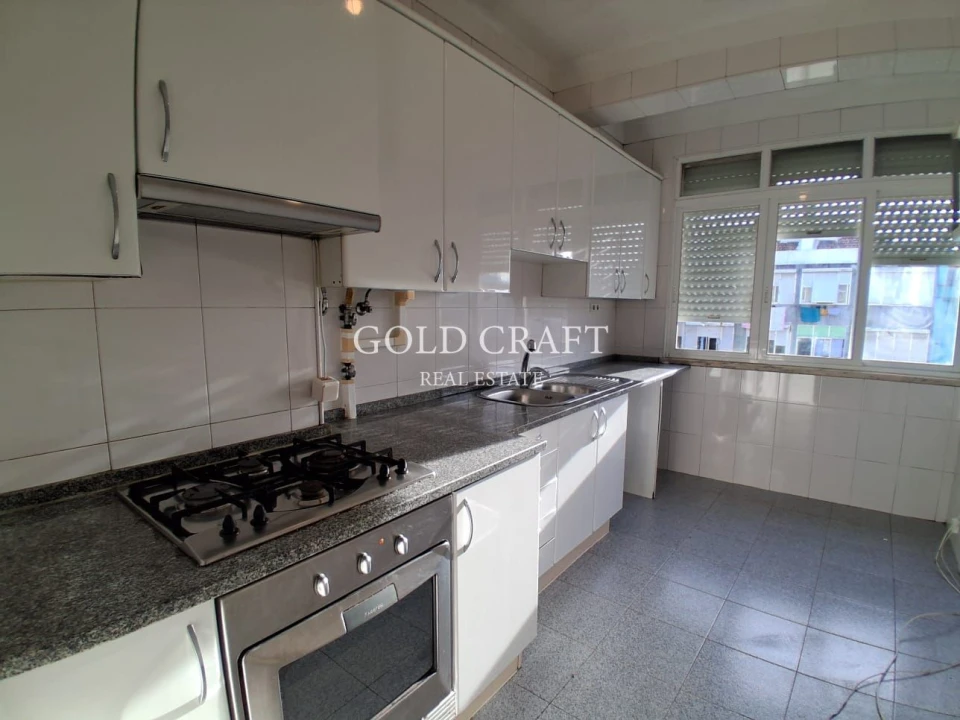 Apartamento T3 para Venda em Venteira Foto 10